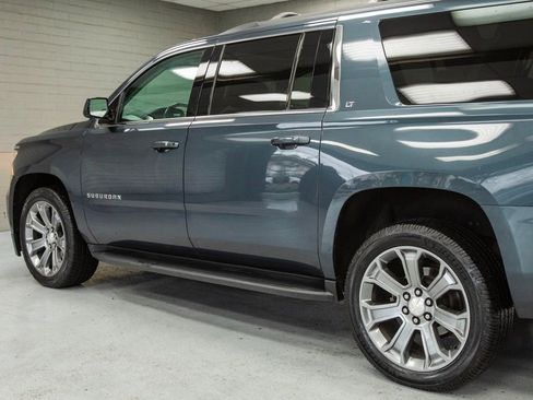 Used 2019 Chevrolet Suburban LT image 41