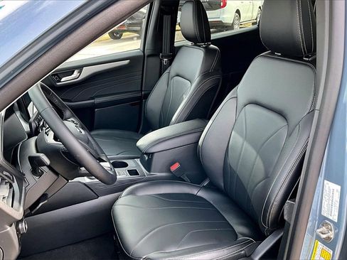 New 2026 Ford Escape Platinum w/ Premium Technology Package image 9