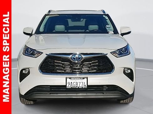 Used 2022 Toyota Highlander Limited image 8