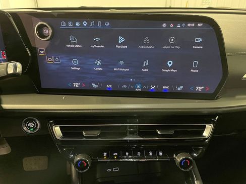 Used 2025 Chevrolet Traverse LT w/ LPO, Floor Liner Package AWD/4WD image 34