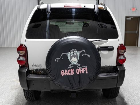 Used 2007 Jeep Liberty Sport image 5