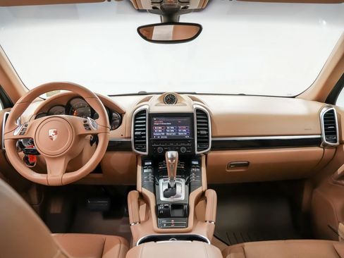 Used 2013 Porsche Cayenne AWD/4WD image 19