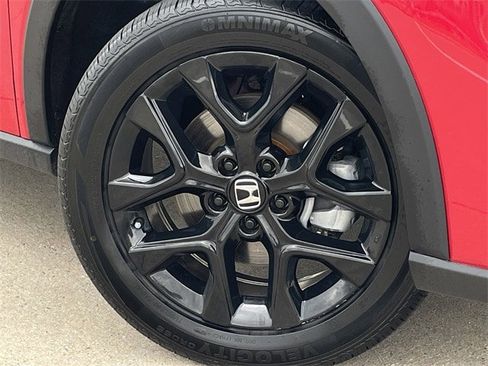 Certified 2025 Honda HR-V Sport image 9