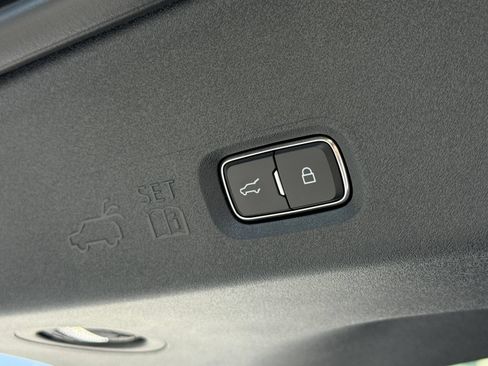 New 2026 Lincoln Navigator Black Label AWD/4WD image 25