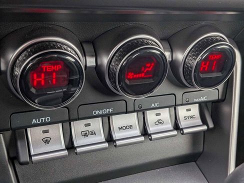 Used 2024 Toyota GR86 Premium image 27