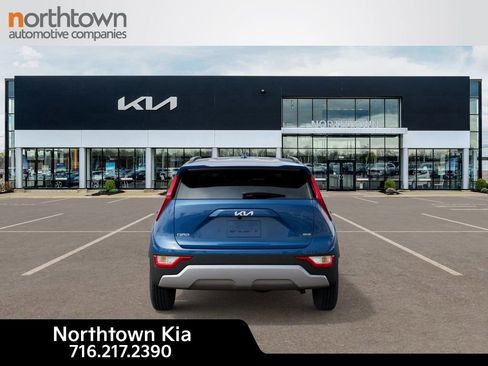 New 2025 Kia Niro EX image 6