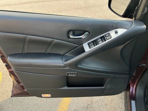 Used 2014 Nissan Murano SL w/ Navigation Package image 17