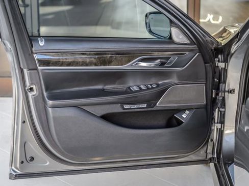 Used 2016 BMW 740i RWD image 48