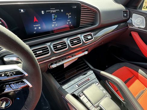 New 2026 Mercedes-Benz GLE 53 AMG 4MATIC Coupe image 32