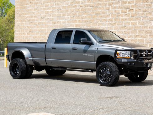 Used 2006 Dodge Ram 3500 Truck SLT AWD/4WD image 13