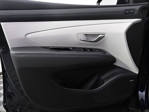 Used 2025 Hyundai Tucson Limited image 22