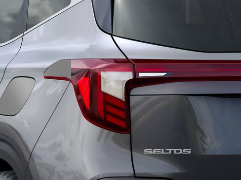 New 2026 Kia Seltos SX w/ SX Sunroof Package image 11