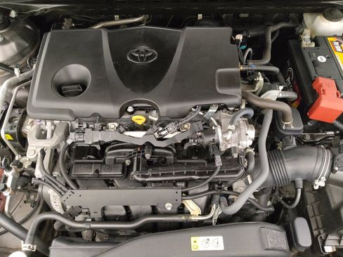 Used 2021 Toyota Camry LE FWD image 30