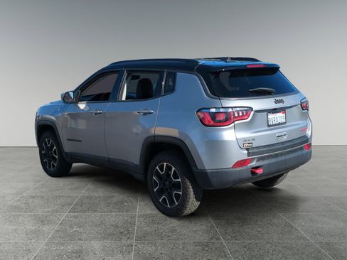Used 2019 Jeep Compass Trailhawk image 3