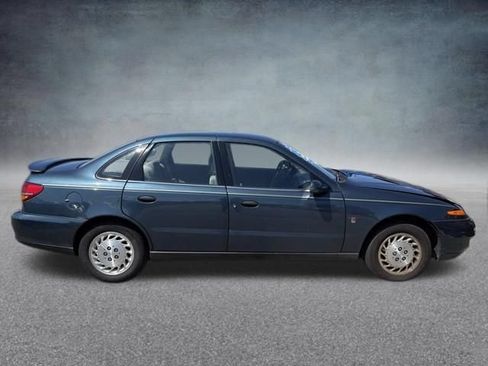 Used 2002 Saturn L-Series L100 w/ Special Edition Pkg FWD image 5