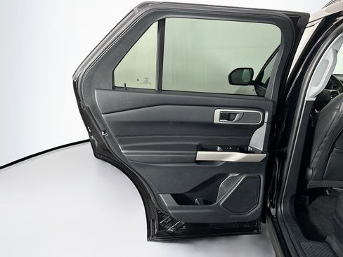 Used 2024 Ford Explorer XLT w/ Equipment Group 202A image 25