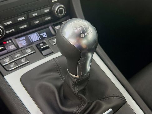 New 2025 Porsche 718 Cayman image 18