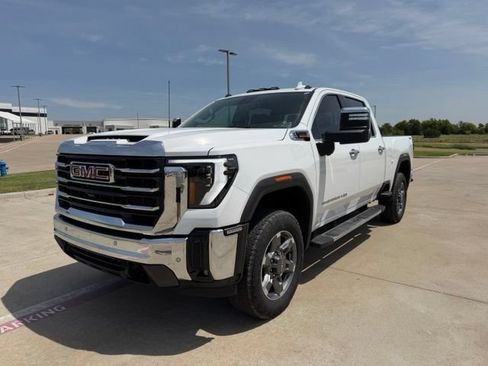 Used 2026 GMC Sierra 2500 SLT w/ SLT Premium Package AWD/4WD image 9