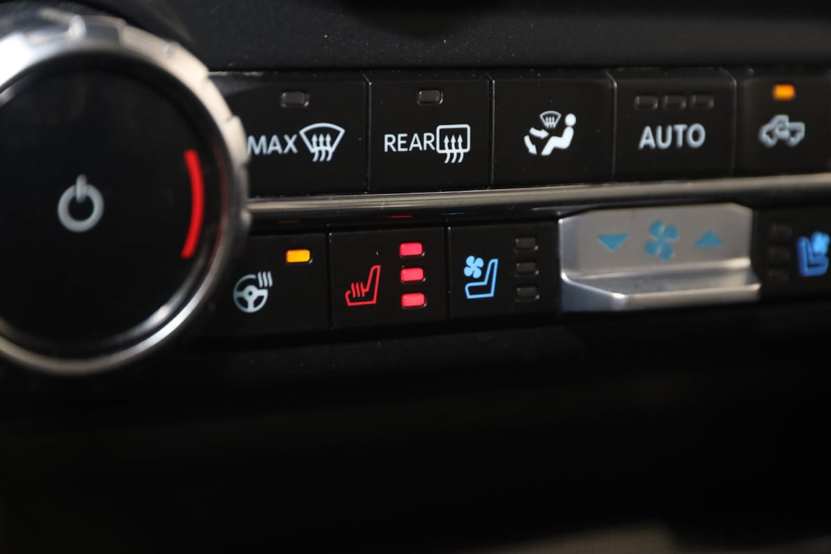 Used 2024 Ford F150 Lariat AWD/4WD image 8