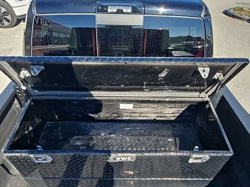Used 2024 RAM 3500 Limited AWD/4WD image 37
