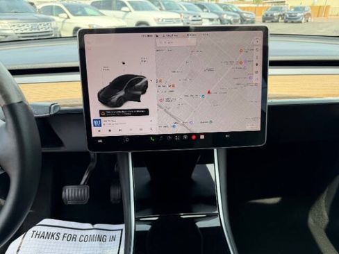 Used 2021 Tesla Model Y Long Range AWD/4WD image 14