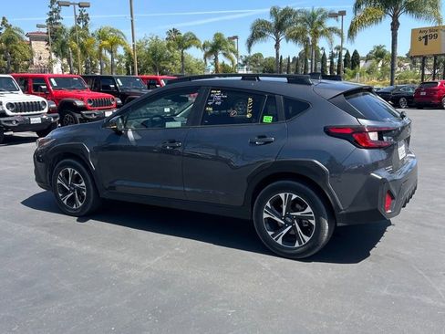 Used 2025 Subaru Crosstrek 2.0i Premium image 5
