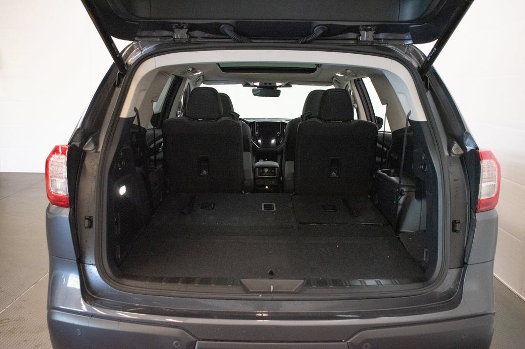 Used 2025 Subaru Ascent Onyx Edition AWD/4WD image 23