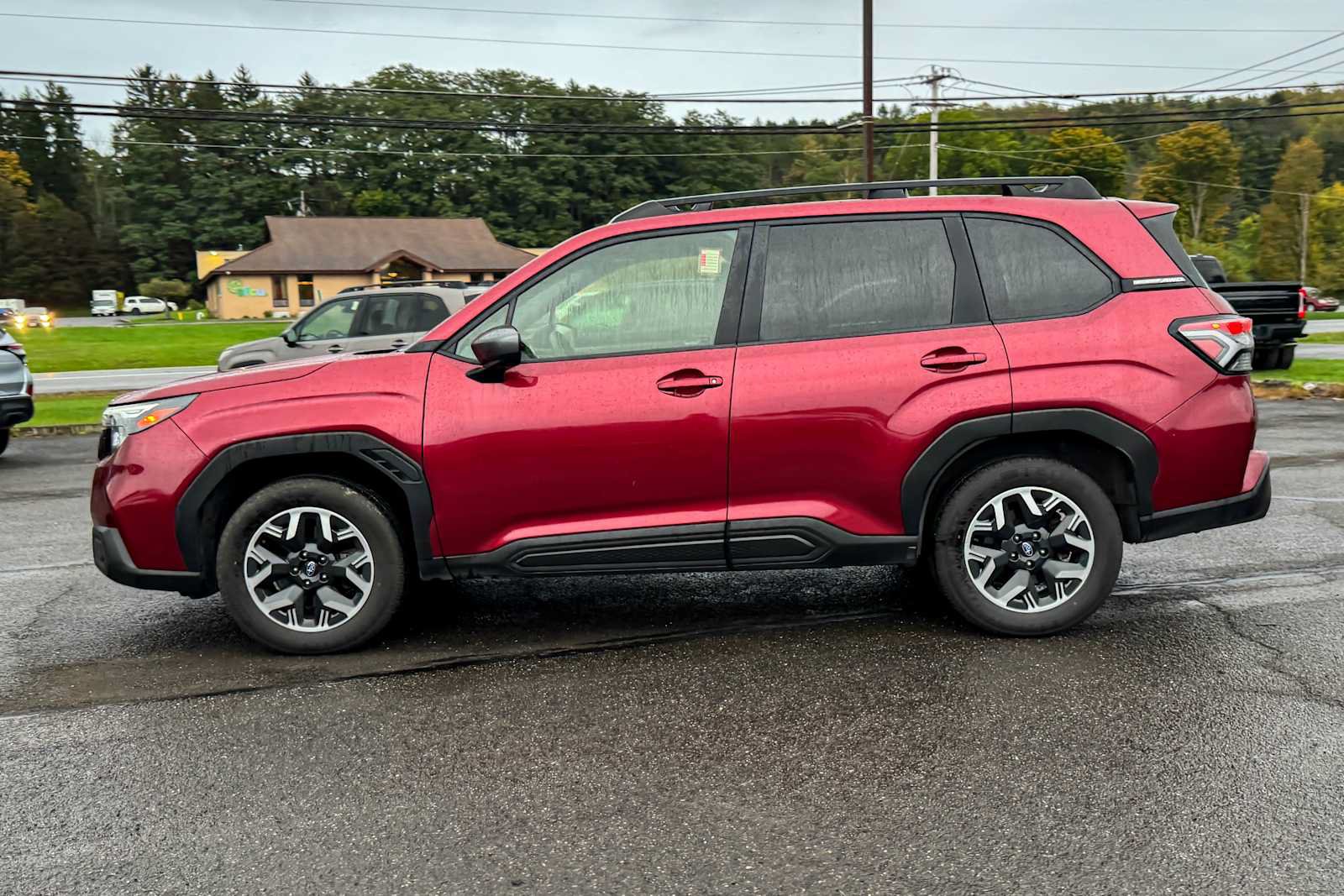 Certified 2025 Subaru Forester Premium AWD/4WD image 6