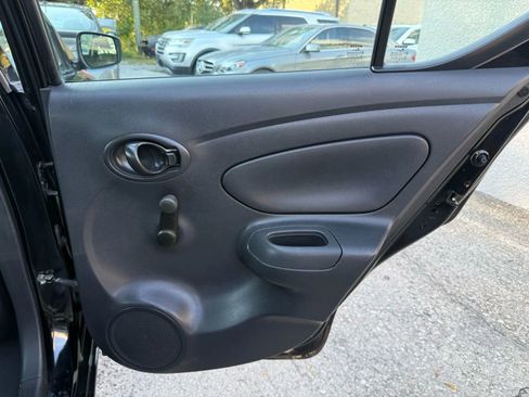 Used 2019 Nissan Versa S Plus image 17