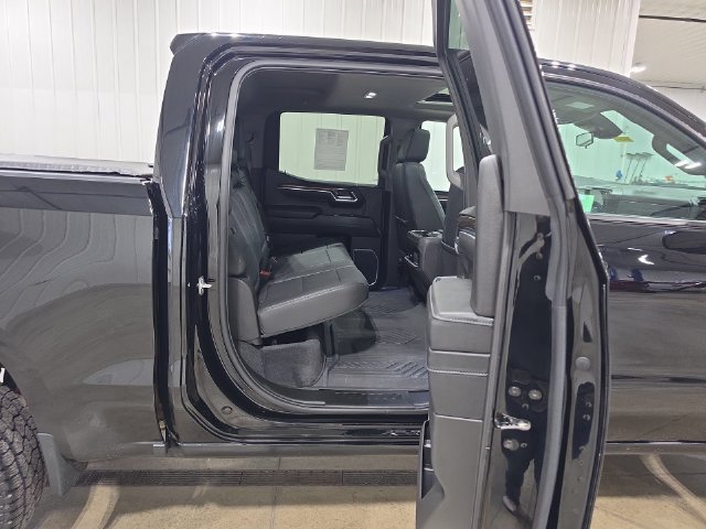 Used 2025 Chevrolet Silverado 1500 LT Trail Boss w/ LT Trail Boss Premium Package AWD/4WD image 27