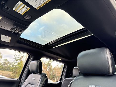 Used 2020 Ford F250 Platinum w/ Tremor Off-Road Package image 18