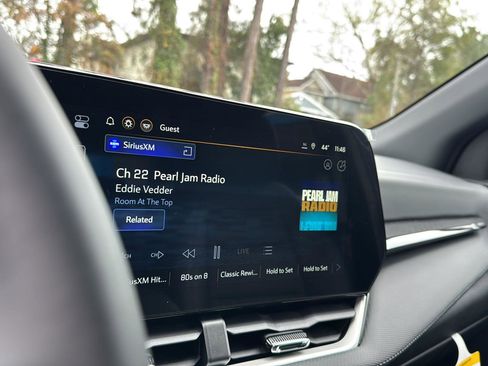 New 2026 Chevrolet Equinox LT w/ Convenience Package II image 21