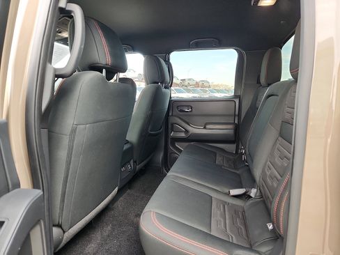 Used 2023 Nissan Frontier PRO-4X w/ Pro Convenience Package image 12