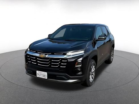 Used 2025 Chevrolet Equinox LT FWD image 5
