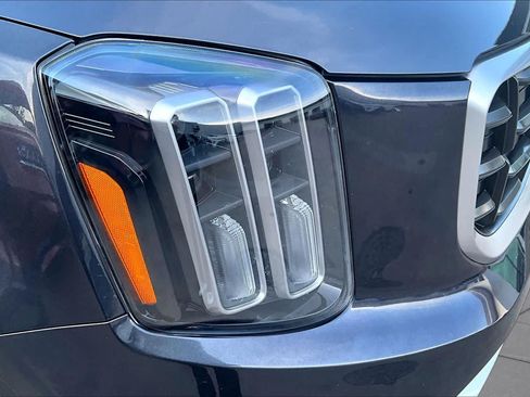 Certified 2025 Kia Telluride S FWD image 27