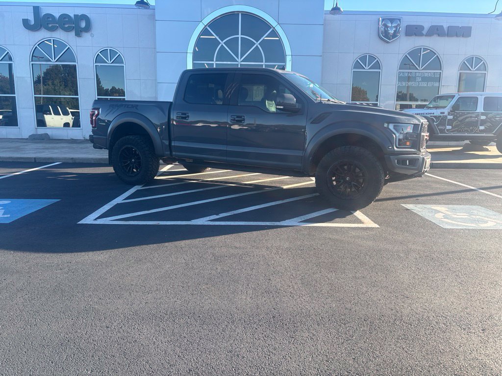 Used 2020 Ford F150 Raptor w/ Equipment Group 802A Luxury AWD/4WD image 2