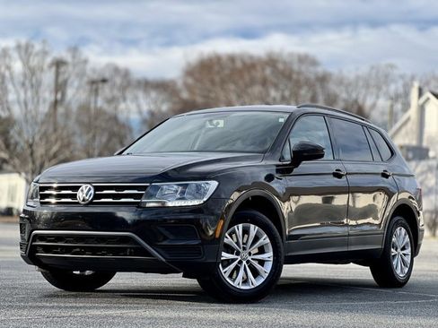 Used 2020 Volkswagen Tiguan S image 1