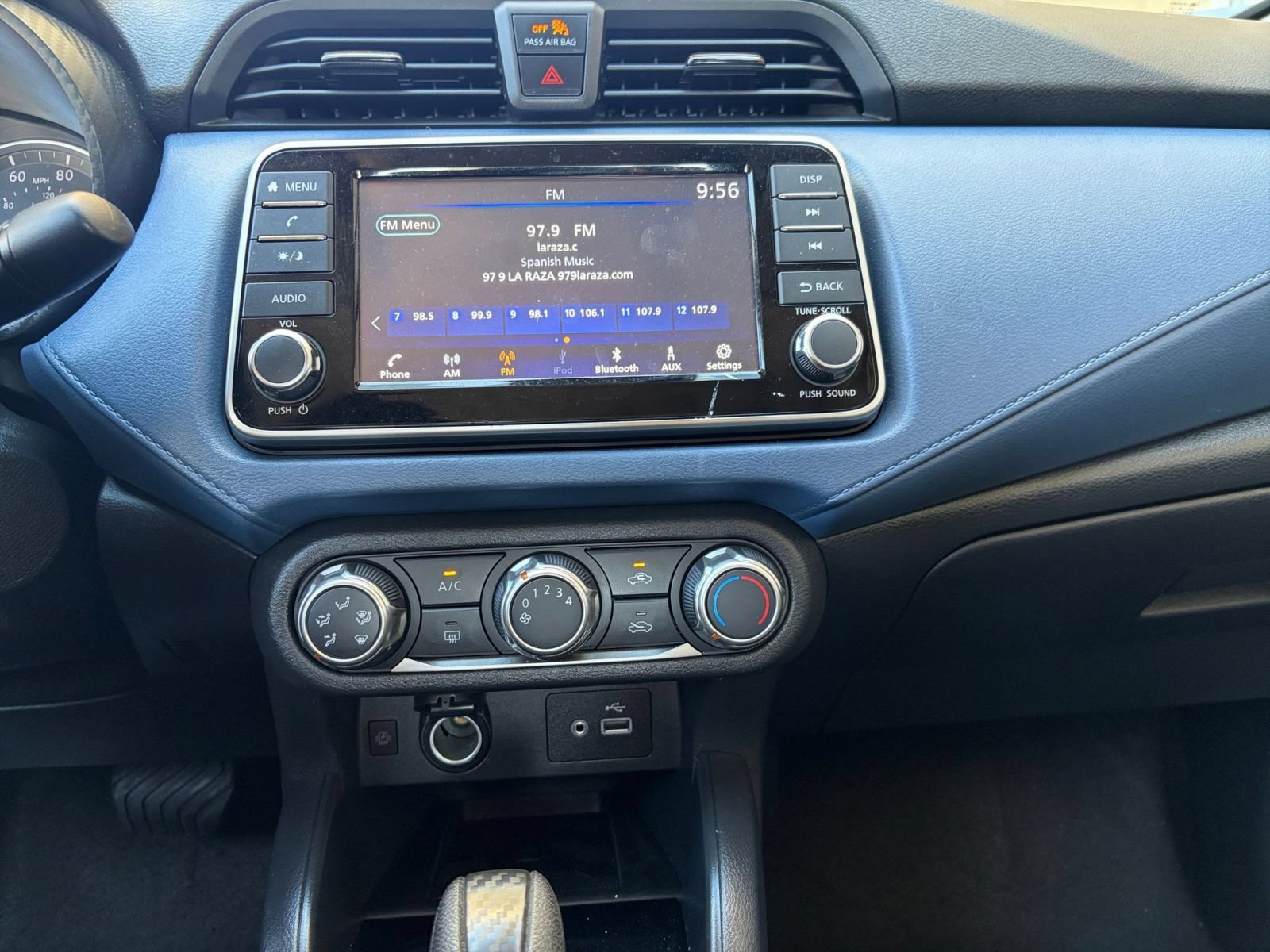 Used 2025 Nissan Versa SV FWD image 19