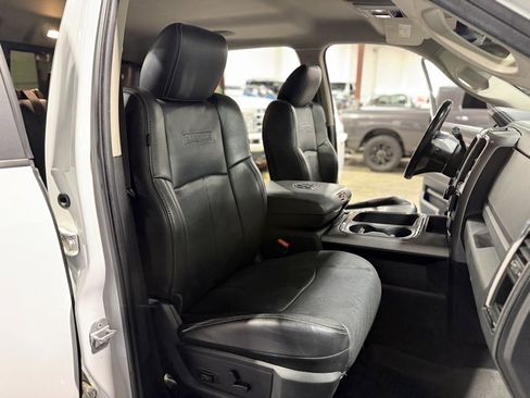 Used 2018 RAM 2500 Laramie w/ Sport Appearance Group image 27