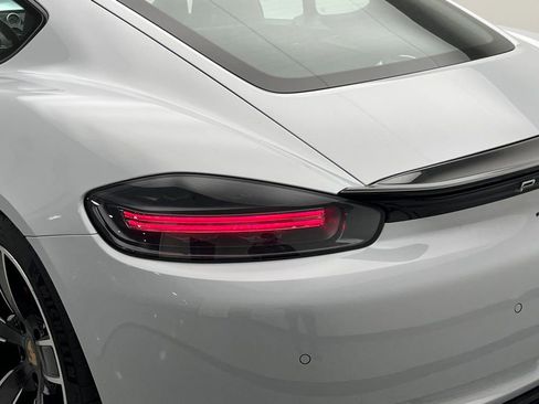 Used 2023 Porsche 718 Cayman GT4 image 41