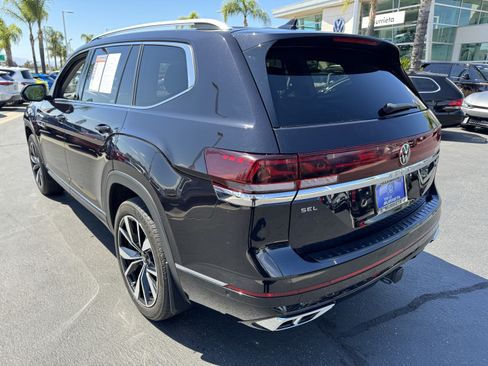 Certified 2024 Volkswagen Atlas SEL Premium R-Line AWD/4WD image 7