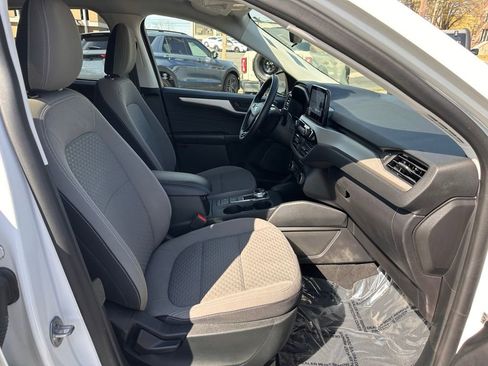 Used 2022 Ford Escape SE w/ Convenience Package image 16