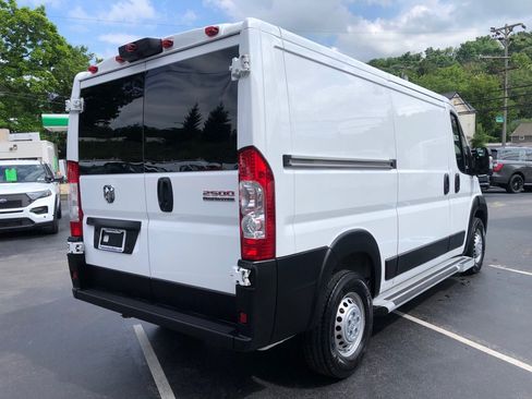 Used 2025 RAM ProMaster 2500 w/ U-Haul Equipment Group FWD image 6