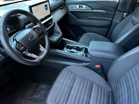 Certified 2025 Ford Explorer ST-Line w/ ST-Line Street Pack AWD/4WD image 9