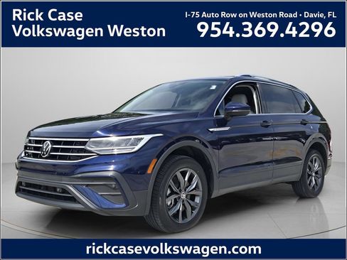 Certified 2022 Volkswagen Tiguan SE FWD image 1