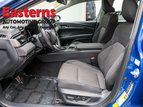 Used 2025 Toyota Camry LE w/ Convenience Package image 14