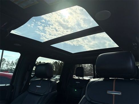 Used 2024 Ford F250 Platinum w/ FX4 Off-Road Package image 31