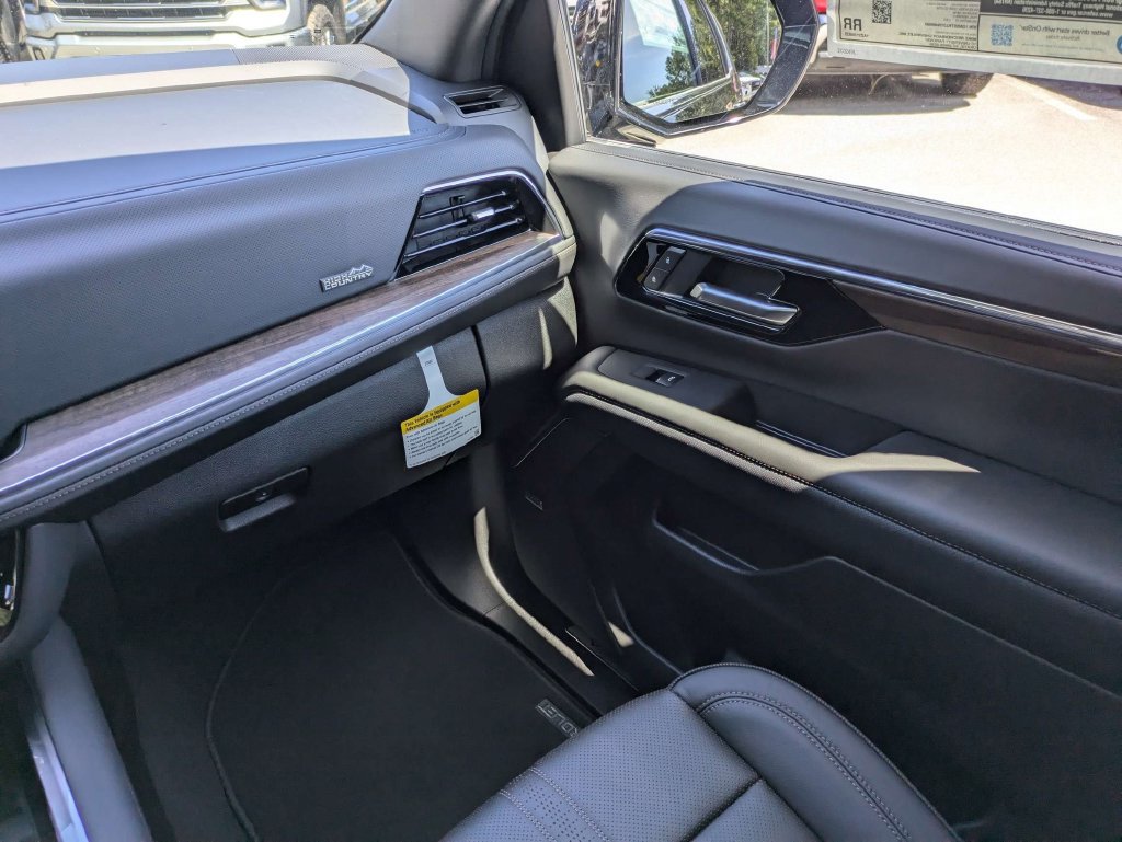 New 2026 Chevrolet Tahoe High Country w/ Sun And Tow Package RWD image 20