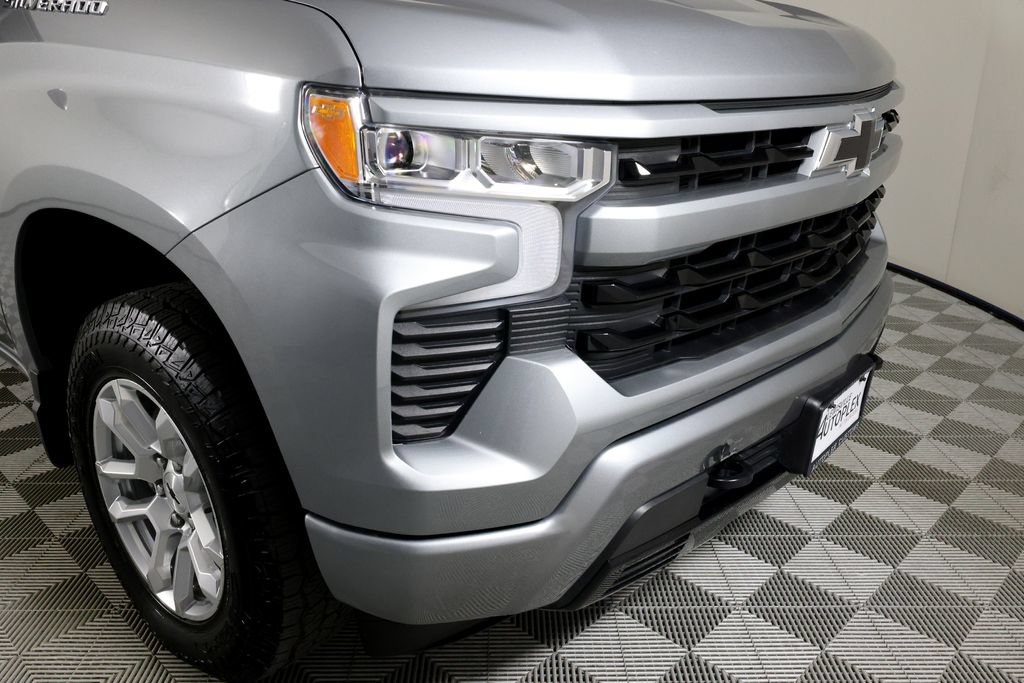 Used 2026 Chevrolet Silverado 1500 RST AWD/4WD image 33