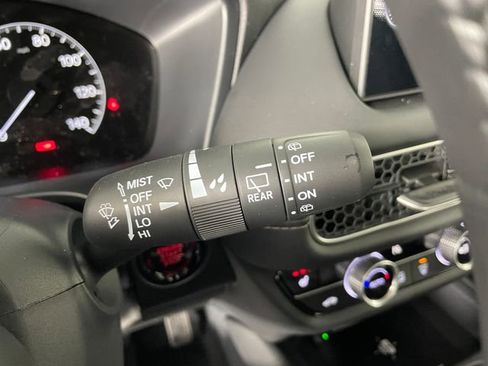 New 2026 Honda HR-V EX-L image 10